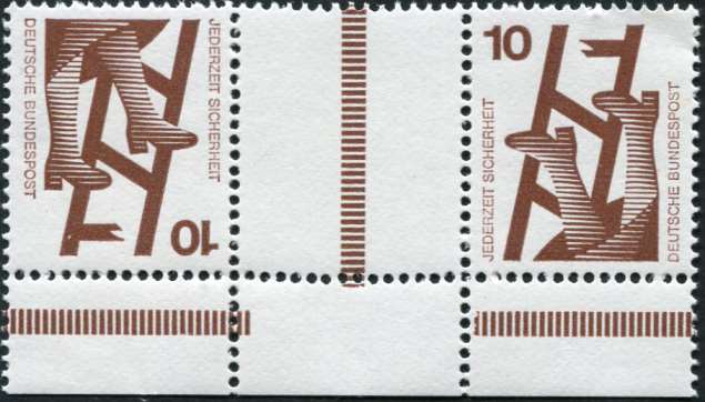 Bund ZDR KZ9a.6 ** Unterrand, Strl braun durchgehend, ragt in UR